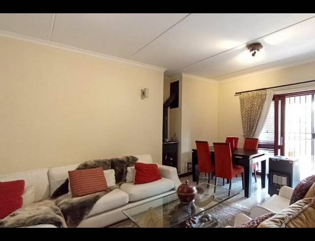 2 BEDROOM APARTMENT FOR SALE IN BEVERLEY